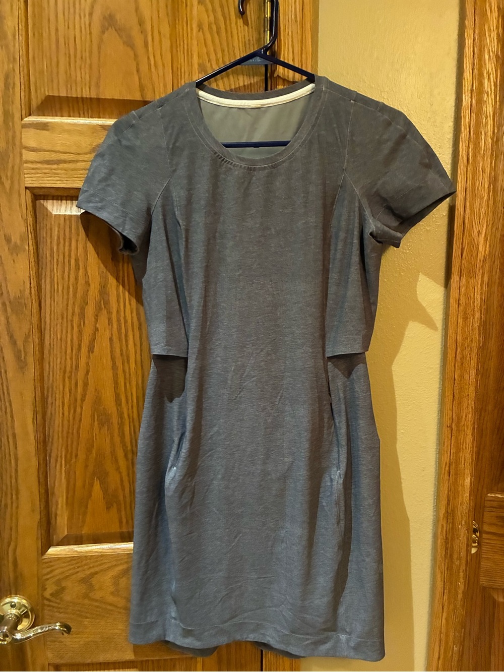 lululemon athletica Short Sleeve Gray Knit Dress